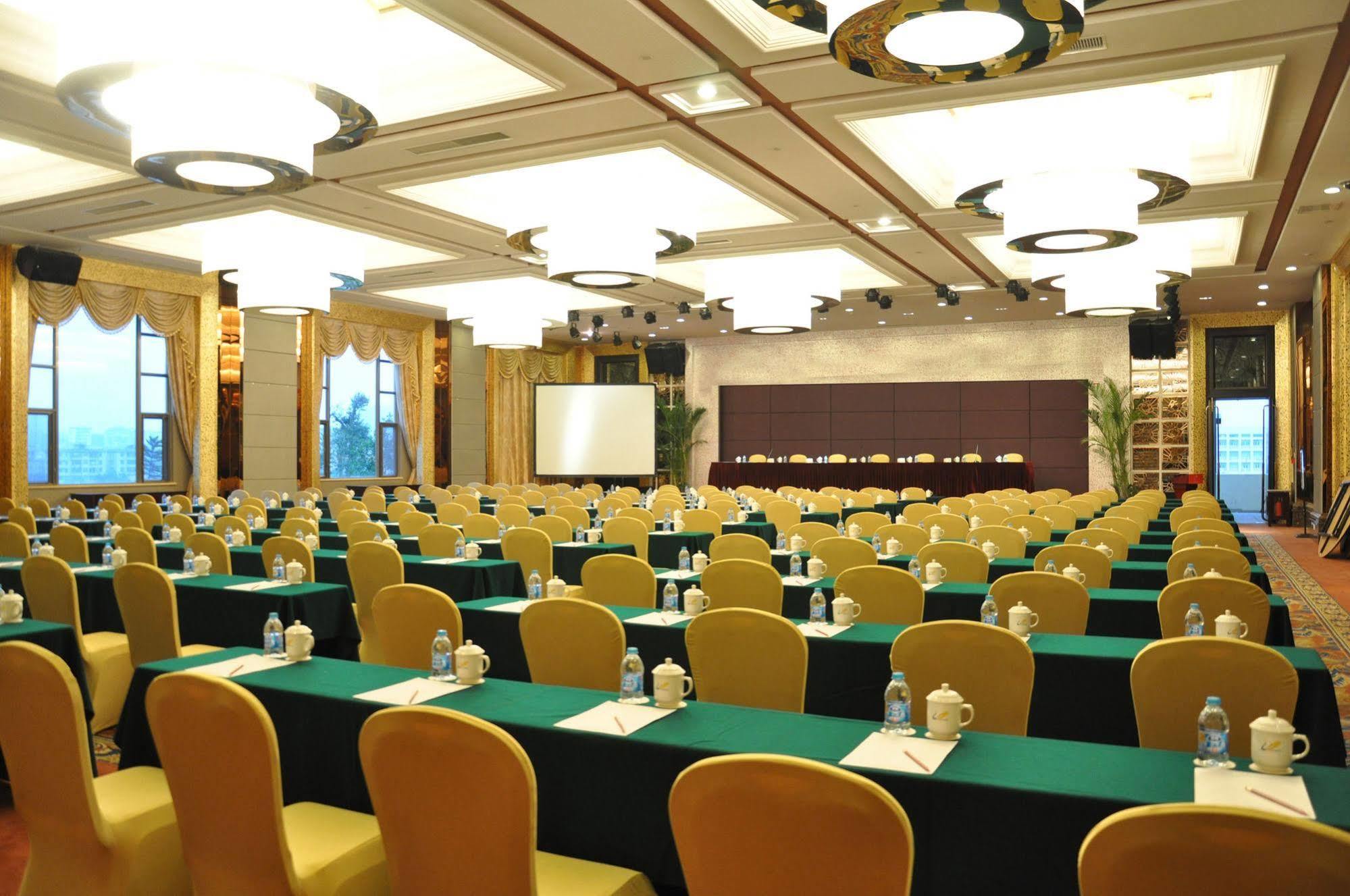 Country Garden Phoenix Hotel Huizhou Huiyang Esterno foto